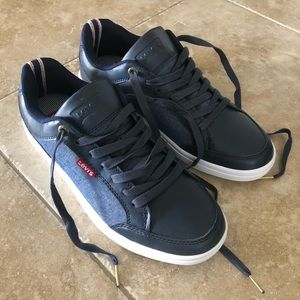 Levis Men’s Art Chambray Fashion Sneaker Sz US 9.5